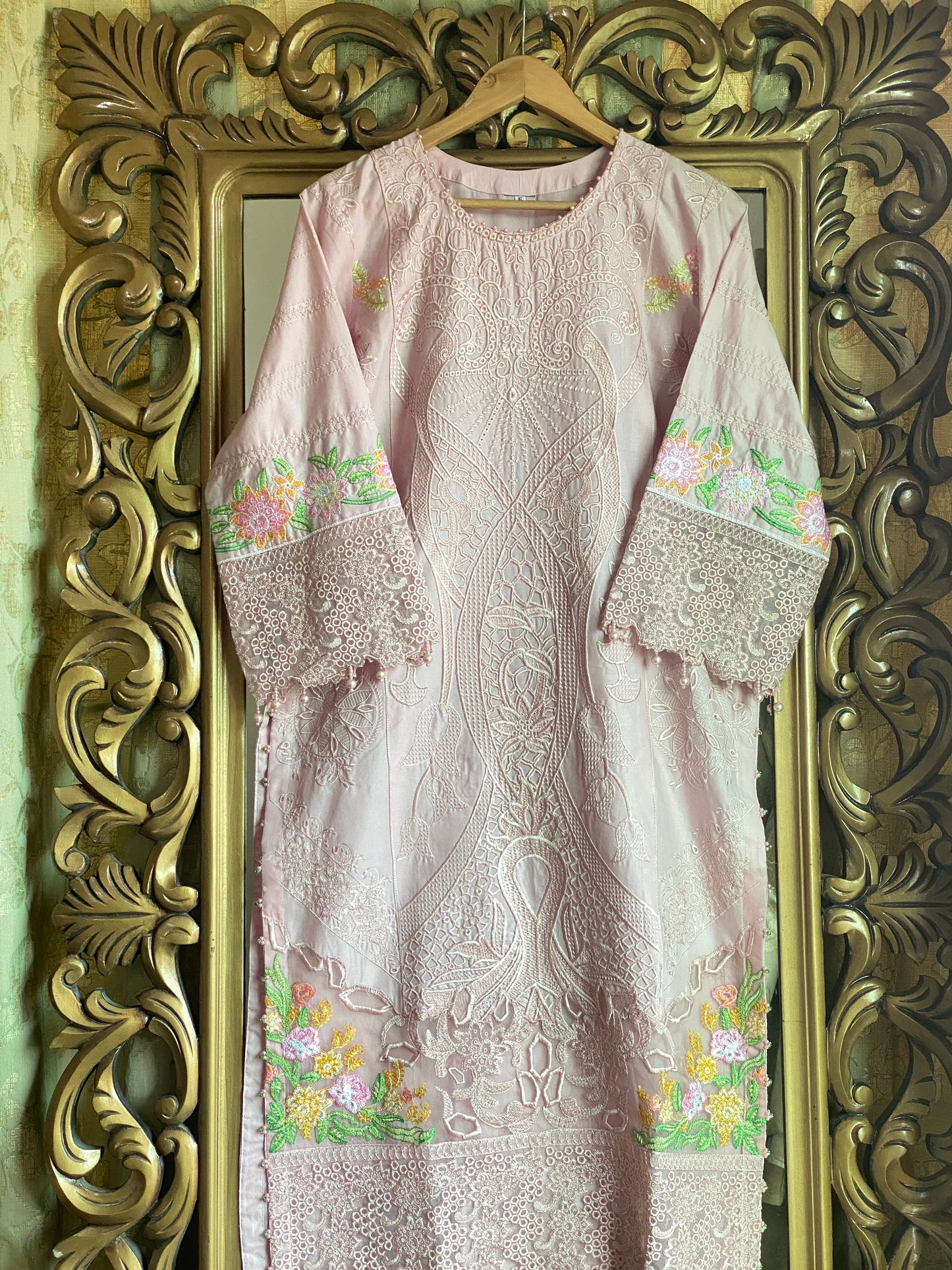 ARIT Luxury lawn