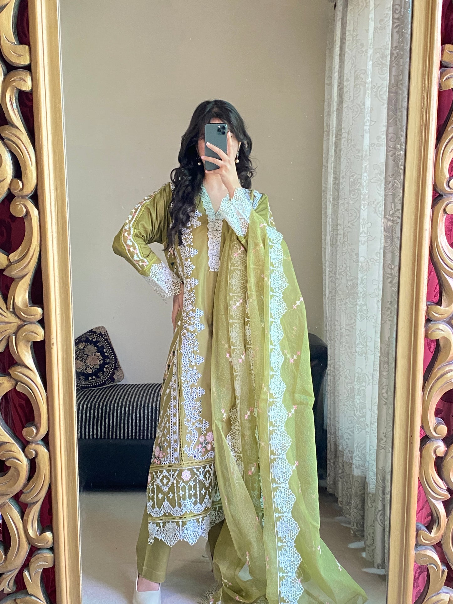 ARIT Luxury lawn
