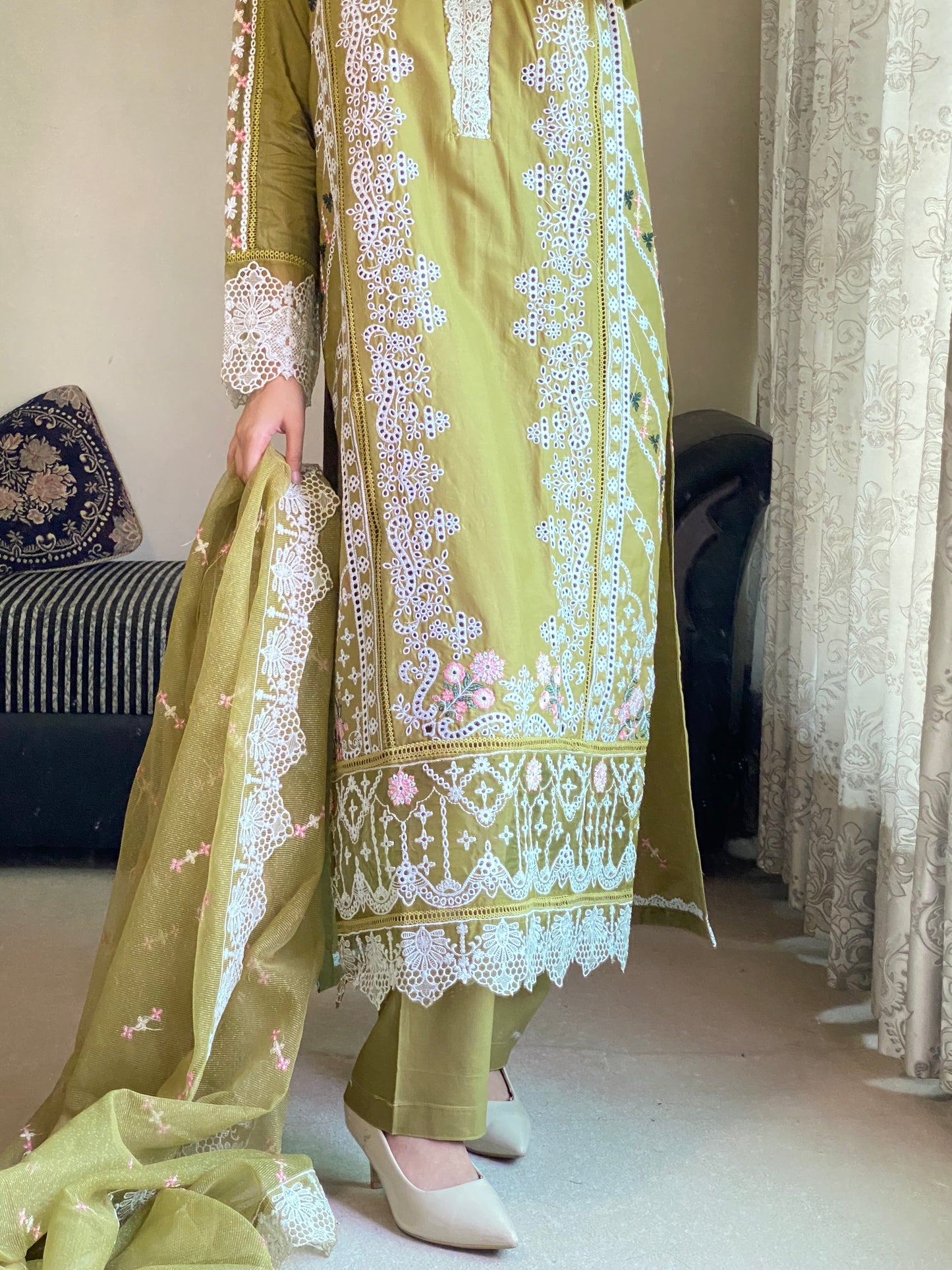 ARIT Luxury lawn