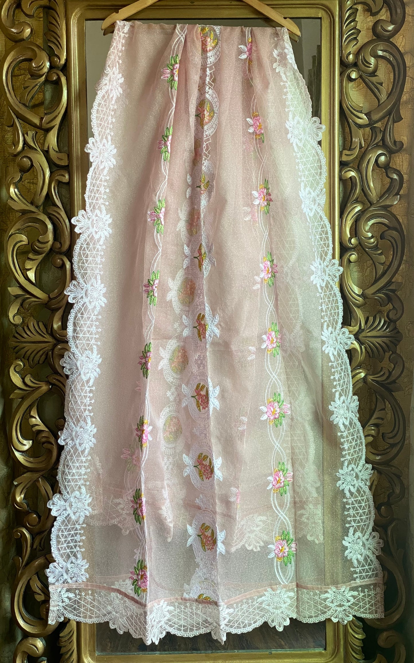 ARIT Luxury lawn